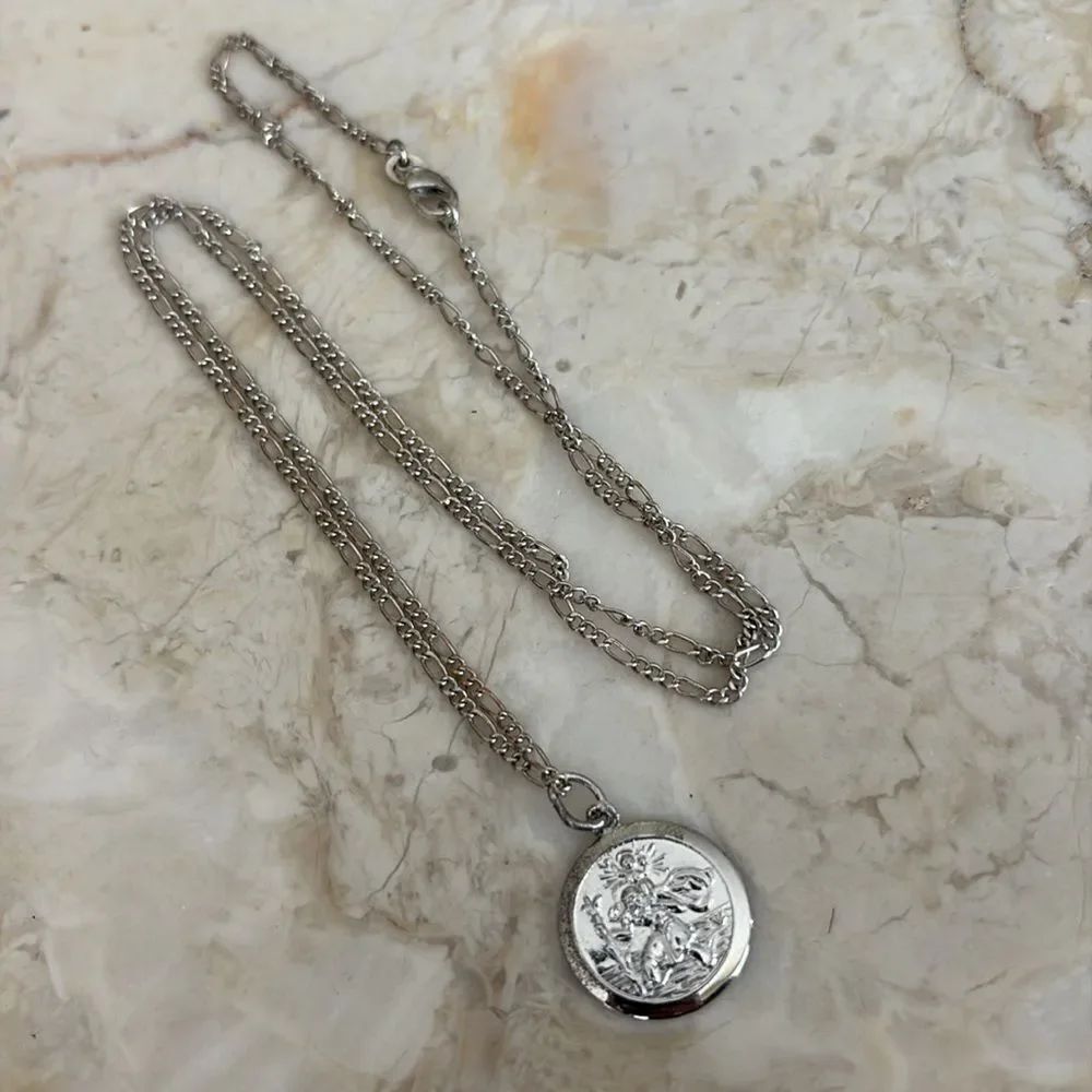 Vintage Rembrandt Sterling Silver St. Christopher Medal & 24” Chain
